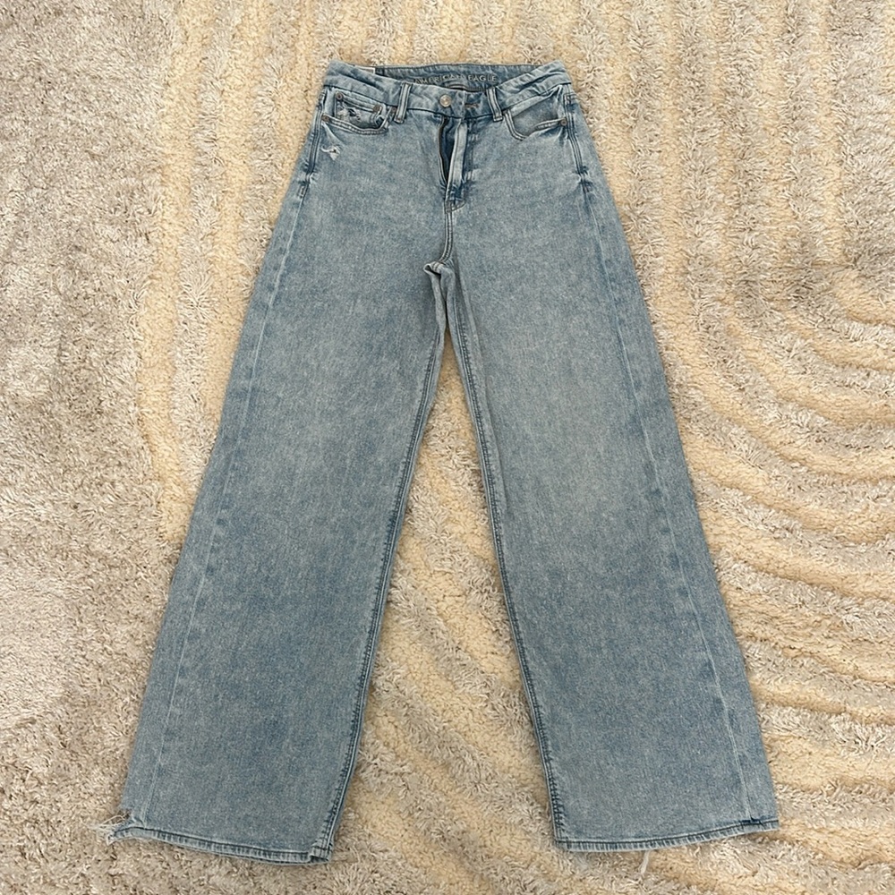 AE Dreamy Drape Stretch Curvy Super High-Waisted Baggy Wide-Leg Jean